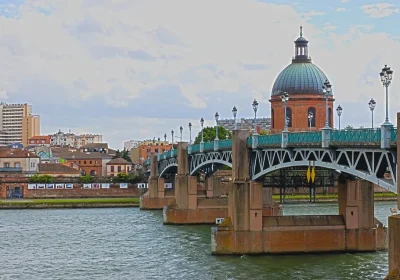 Private Walking Tour with a Knowledgeable Local Guide